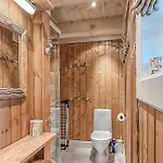 4 Bedroom Cozy In Gol بيت للعطل