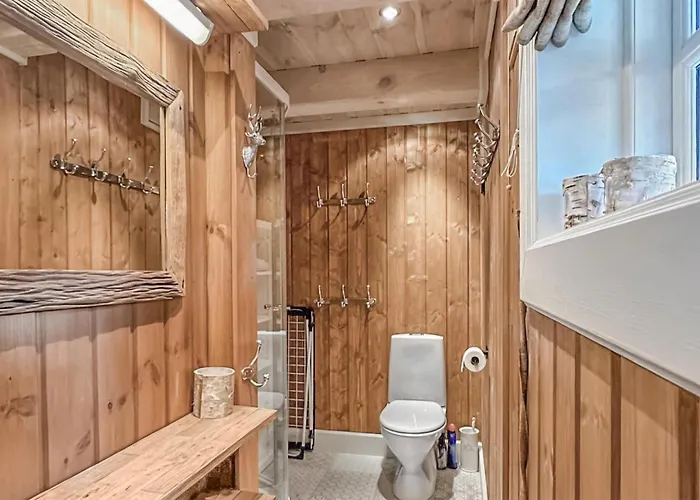 4 Bedroom Cozy In Gol Semesterbostad